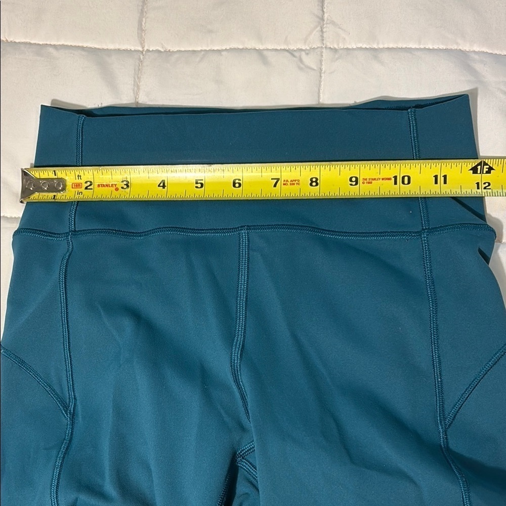 Lululemon In Movement Tight 25" Bermuda Teal High-Waisted Leggings - Picture 5 of 15